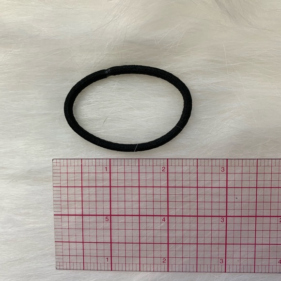 BOGO crocheted chenille velvet hair scrunchie - Picture 4 of 4